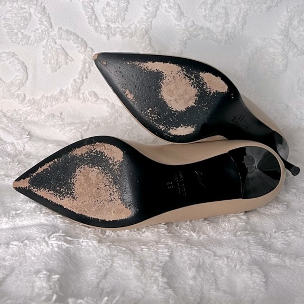 GIUSEPPE ZANOTTI • BEIGE BLACK PUMP • MINT IN BOX - Picture 6 of 7